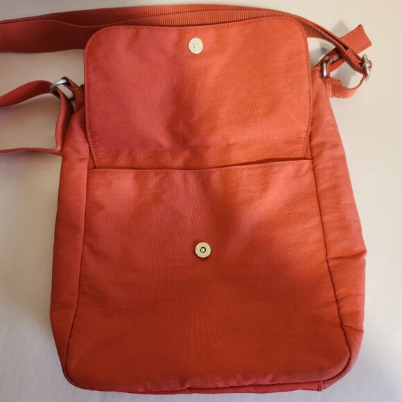 Baggallini Vibrant Melon Medium Size Multi Pocket Cross Body Bag 11X8X4 - Picture 7 of 16